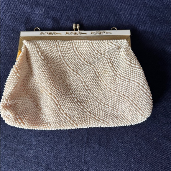 Elegant Cream Beaded Clutch - Picture 1 of 3